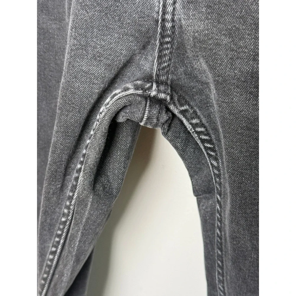 Levis size 38x32